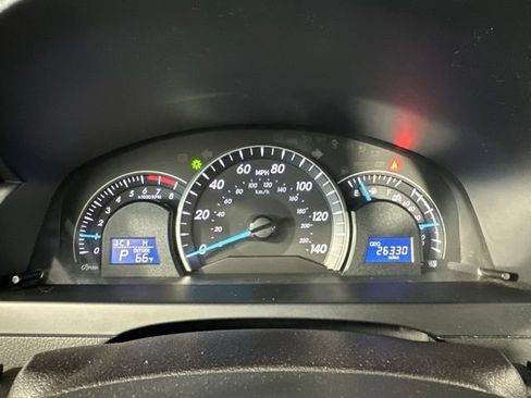 Used 2015 Toyota Camry LE FWD image 17