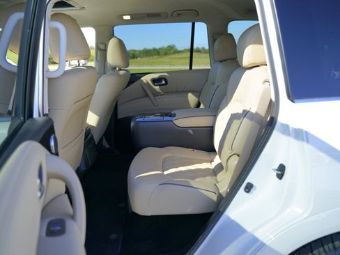 Used 2024 Nissan Armada Platinum w/ Captain's Chairs Package image 30