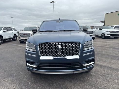 Used 2020 Lincoln Navigator L Reserve w/ Luxury Package AWD/4WD image 2