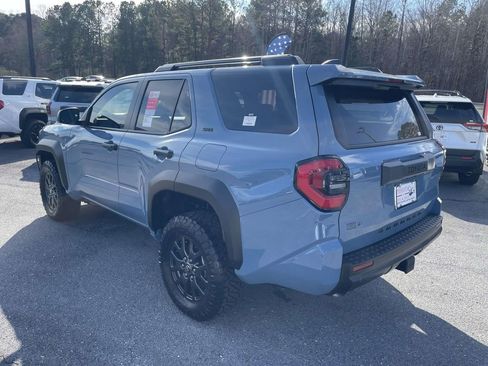 New 2026 Toyota 4Runner SR5 image 3