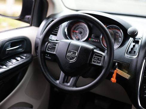 Used 2011 Dodge Grand Caravan Express w/ PWR Window Group image 29