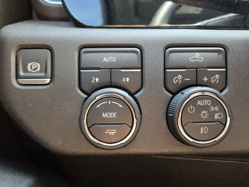 Used 2023 Chevrolet Silverado 1500 RST image 21