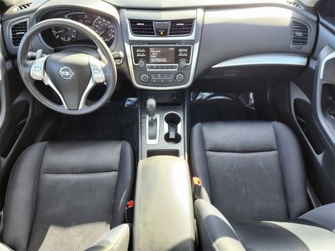 Used 2017 Nissan Altima 2.5 SR image 10