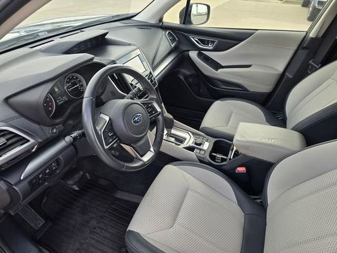 Used 2023 Subaru Forester Premium AWD/4WD image 29