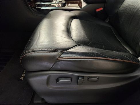 Used 2017 Nissan Armada SL w/ Interior Lighting Package image 25