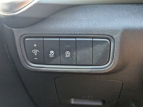 Used 2024 Kia Soul LX w/ Option Group 015 FWD image 23