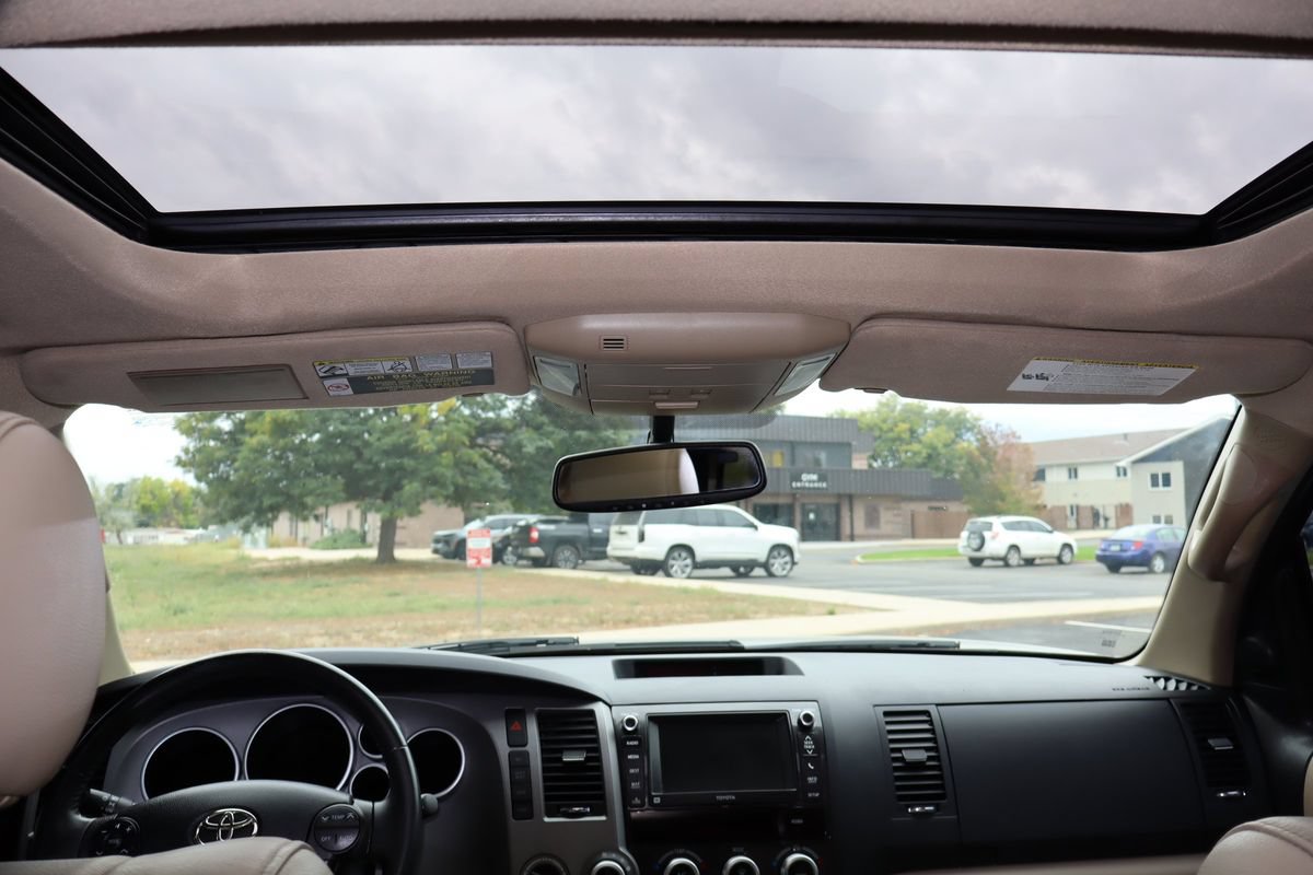 Used 2013 Toyota Sequoia Limited AWD/4WD image 31