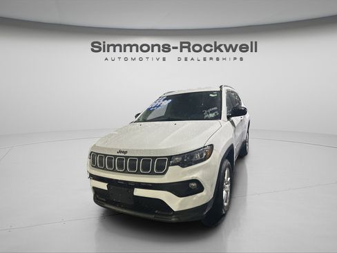 Used 2022 Jeep Compass Latitude w/ Convenience Group image 6