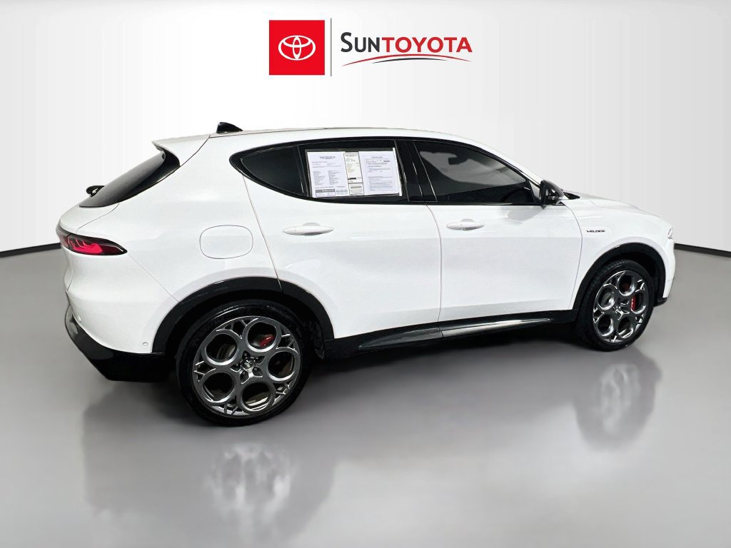 Used 2024 Alfa Romeo Tonale Veloce w/ Active Assist Package AWD/4WD image 3
