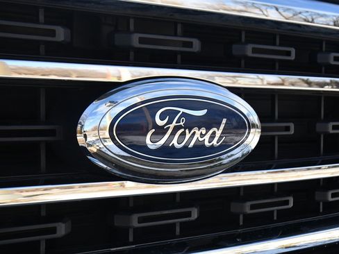 Used 2023 Ford F150 XLT w/ Equipment Group 302A High image 34