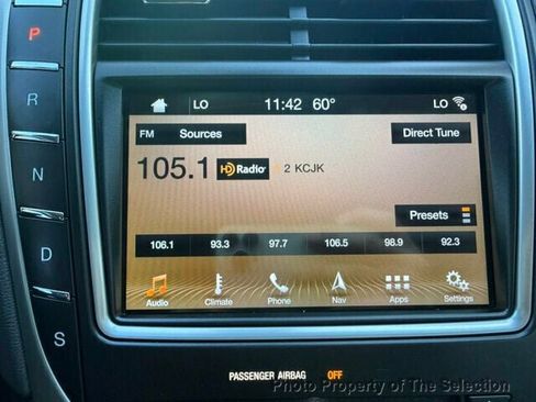 Used 2016 Lincoln MKX Reserve w/ Luxury Package image 27