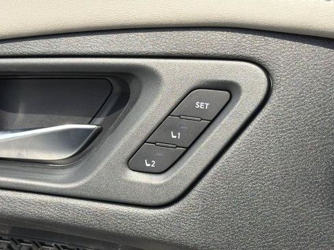 Certified 2023 Nissan Ariya FWD image 16