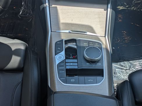 Used 2025 BMW 430i xDrive Convertible AWD/4WD image 18