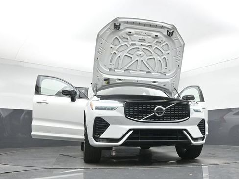 Used 2024 Volvo XC60 B5 Ultimate w/ Protection Package Premier AWD/4WD image 56
