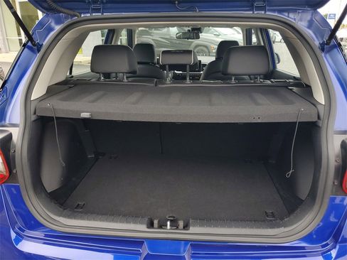 Used 2023 Hyundai Venue Limited image 22