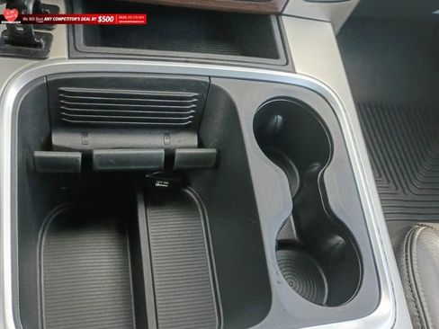 Used 2018 RAM 2500 Laramie w/ Snow Chief Group AWD/4WD image 16