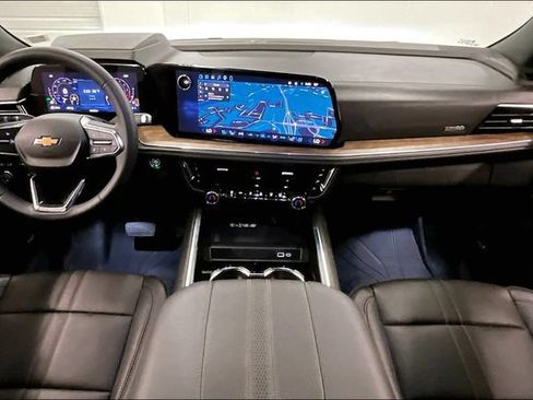 Used 2026 Chevrolet Tahoe High Country w/ Sun And Tow Package AWD/4WD image 18