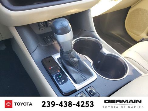 Certified 2019 Toyota Highlander XLE image 27