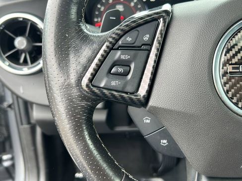 Used 2020 Chevrolet Camaro SS RWD image 22