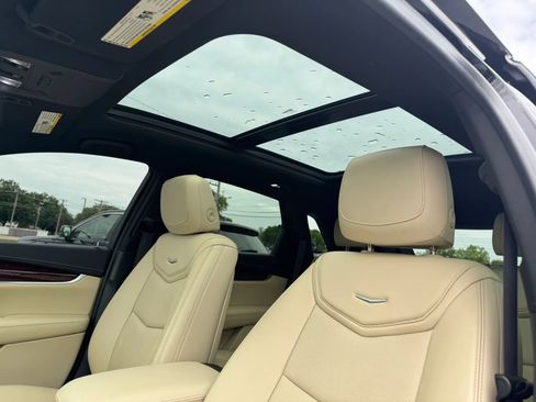 Used 2019 Cadillac XT5 Luxury FWD image 4