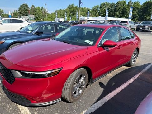 Used 2023 Honda Accord EX image 3