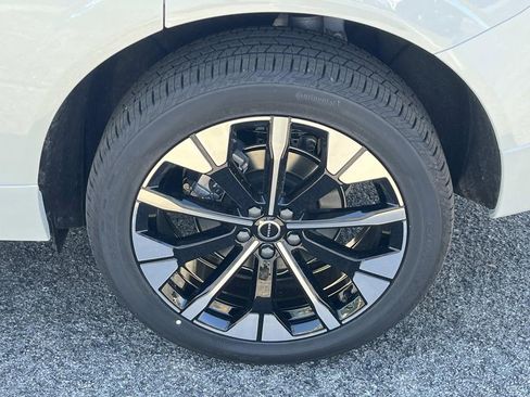 New 2026 Volvo XC60 B5 Plus w/ Climate Package image 11