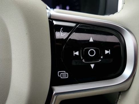 Used 2024 Volvo XC90 B5 Core AWD/4WD image 65