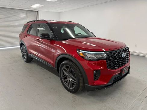 New 2026 Ford Explorer ST image 3