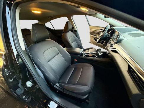 Used 2023 Nissan Altima 2.5 SV image 27