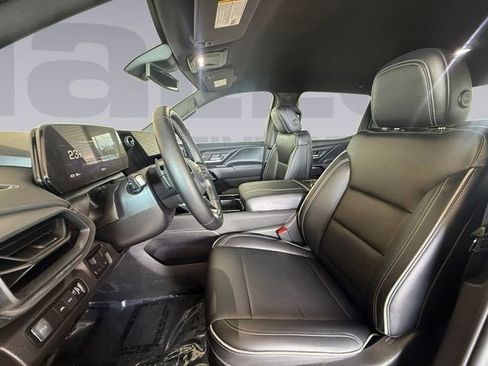 Used 2026 Chevrolet Silverado EV LT AWD/4WD image 10
