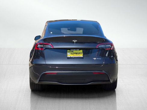 Used 2024 Tesla Model Y Long Range AWD/4WD image 6