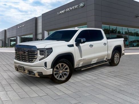 Used 2022 GMC Sierra 1500 Denali w/ Technology Package AWD/4WD image 1