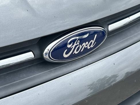Used 2016 Ford Escape SE w/ Equipment Group 201A FWD image 9