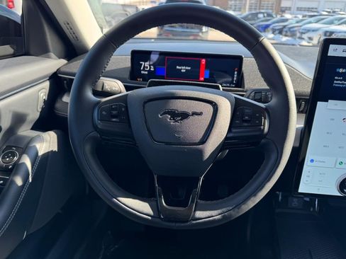 Used 2023 Ford Mustang Mach-E Select image 12