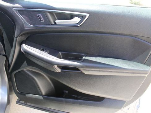 Used 2022 Ford Edge SE w/ Black Appearance Package AWD/4WD image 20