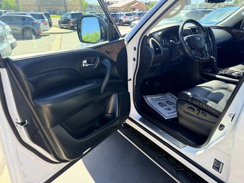 Used 2021 INFINITI QX80 Premium Select w/ All-Season Package AWD/4WD image 10