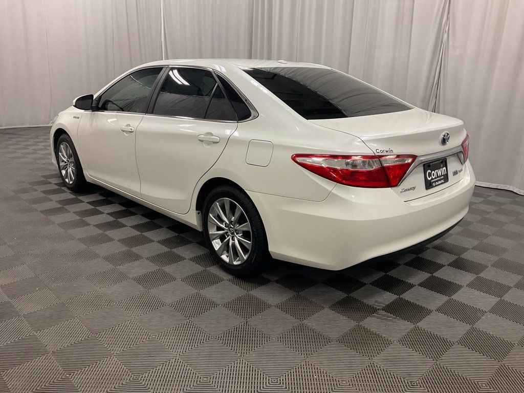 Used 2016 Toyota Camry XLE FWD image 8
