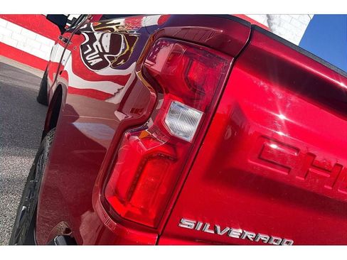 Used 2022 Chevrolet Silverado 1500 LT Trail Boss w/ LT Trail Boss Premium Package image 34