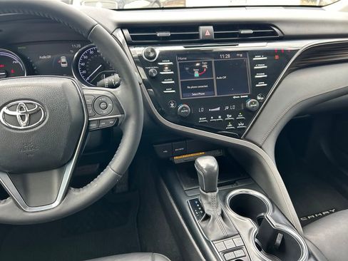 Certified 2020 Toyota Camry XLE image 16