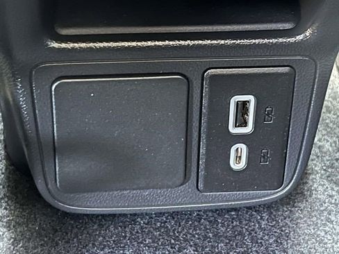 Certified 2023 Buick Encore GX Select AWD/4WD image 17