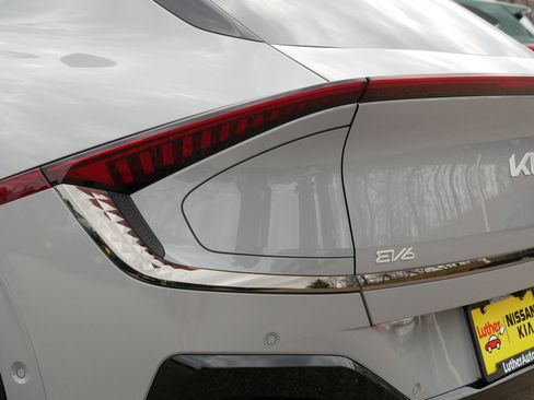 Certified 2025 Kia EV6 GT-Line AWD/4WD image 17