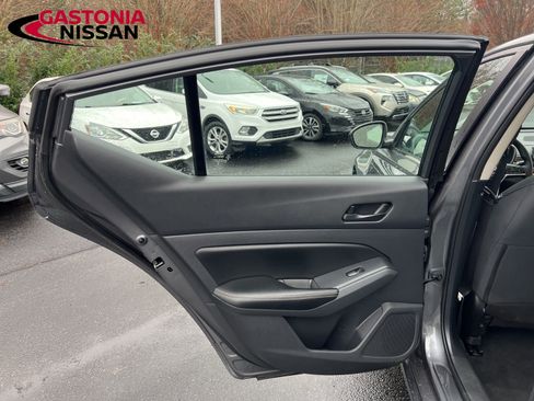 Used 2024 Nissan Altima 2.5 SV image 35