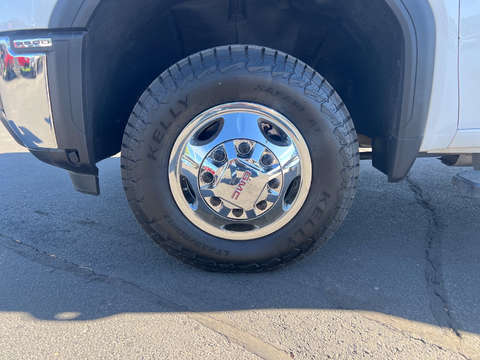 Used 2024 GMC Sierra 3500 SLE w/ SLE Convenience Package AWD/4WD image 28