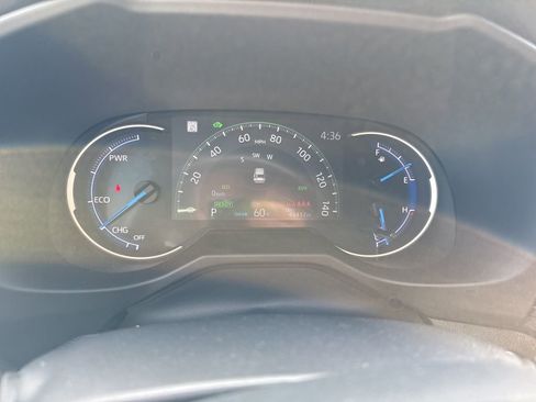 Used 2020 Toyota RAV4 Limited image 20