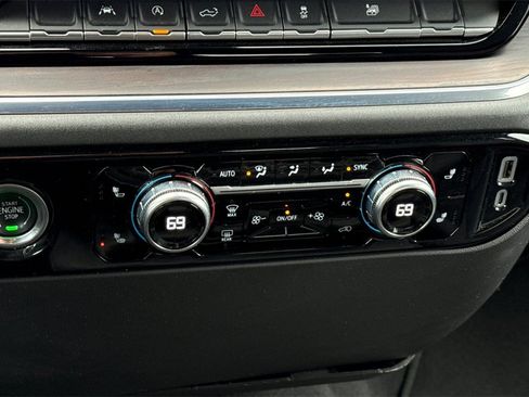 Used 2024 GMC Sierra 1500 SLT image 29