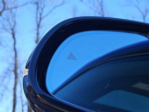 Used 2024 BMW X5 M60i w/ Executive Package image 28