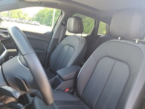 Used 2023 Audi Q4 e-tron Premium Plus w/ Premium Plus RWD image 15