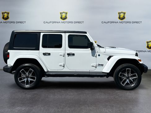 Used 2024 Jeep Wrangler Unlimited AWD/4WD image 6