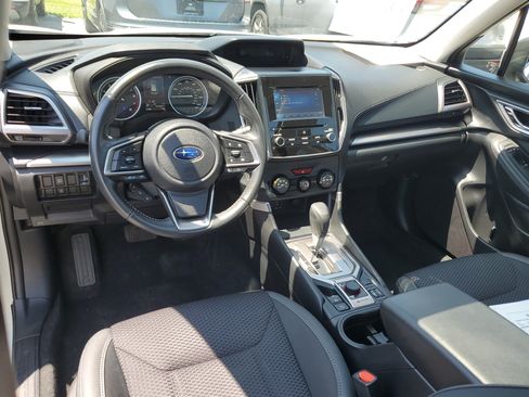 Used 2021 Subaru Forester Premium AWD/4WD image 8