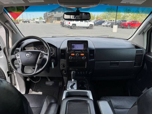 Used 2013 Nissan Titan SL AWD/4WD image 32